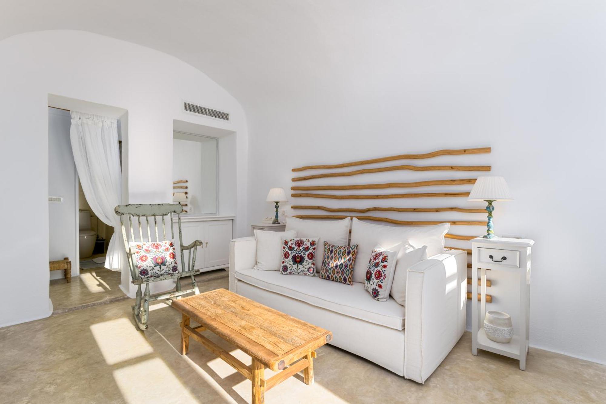 Iconic Santorini, A Boutique Cave Hotel By Sandglass Имеровигли Стая снимка